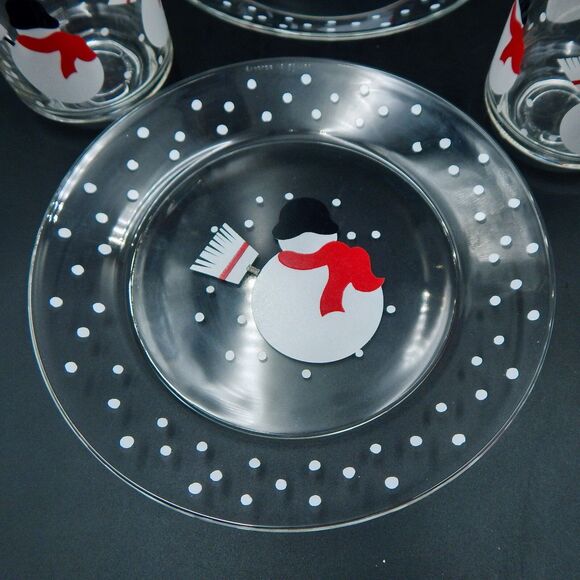 Arcoroc France Glass Snowman W/Broom Dessert Plates Luminarc Mugs Set of 4 - Picture 5 of 14